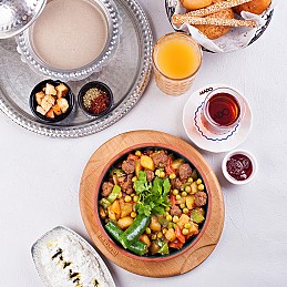 Business Lunch - Cümə axşamı