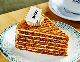 Klassik ballı tort