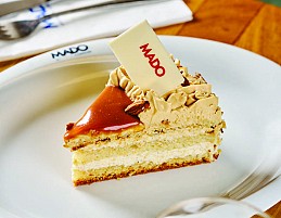Badamlı karamelli tort