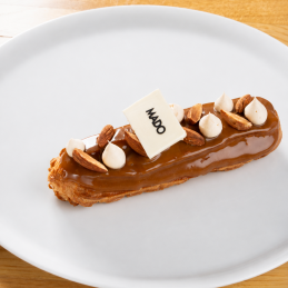 Eclair with caramel