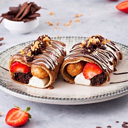 MADO strawberry special crepe 