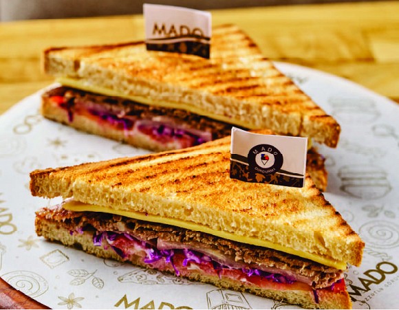 Tost dönər